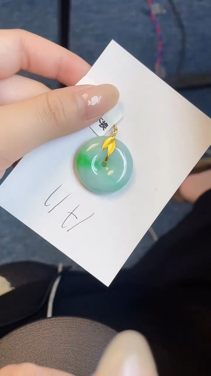 【闪购商品】翡翠吊坠(不含链)18K金镶嵌00000000