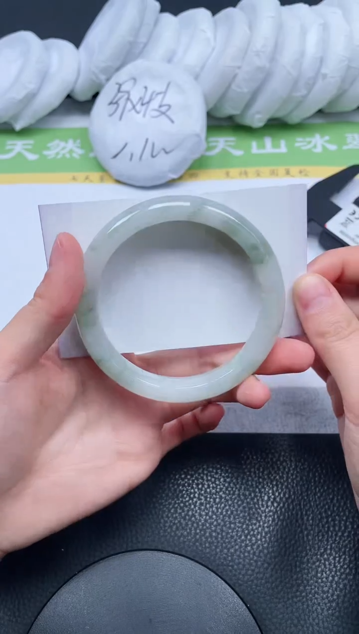 【闪购商品】石英质玉手镯未镶嵌A168-62.2