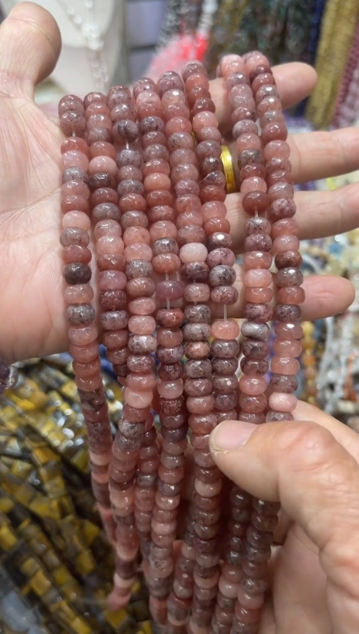 未镶嵌玛瑙/玉髓珠宝半成品两条 