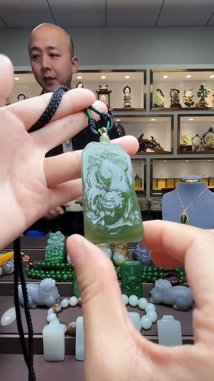 【闪购商品】和田玉颈饰未镶嵌苏