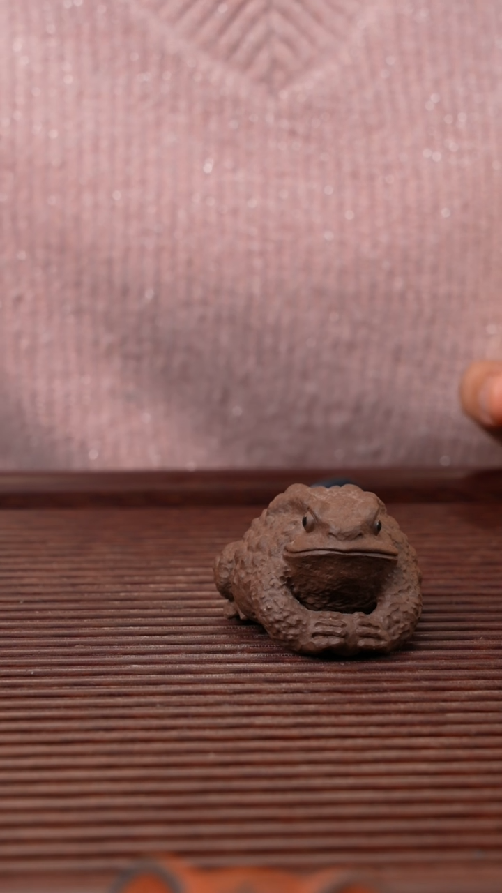 【闪购商品】紫砂茶宠护宝灵蟾（小款）