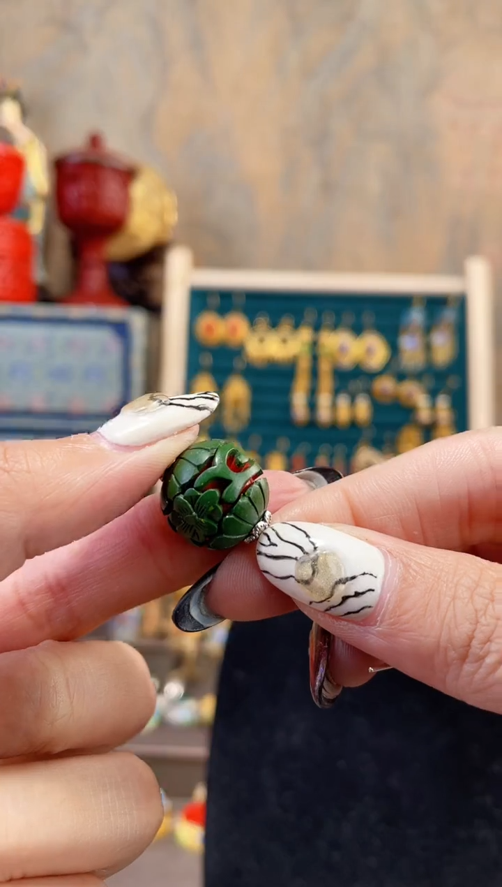 【闪购商品】非遗雕漆绿精品单珠