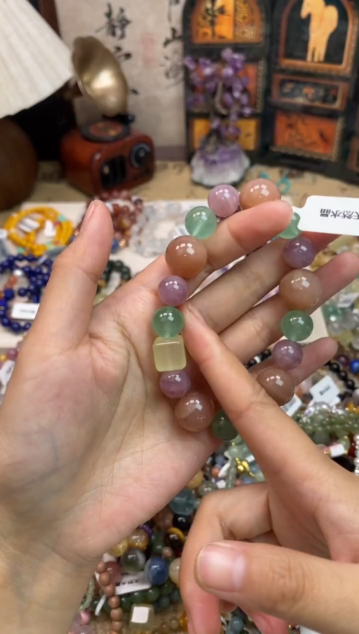 未镶嵌手链日光石255