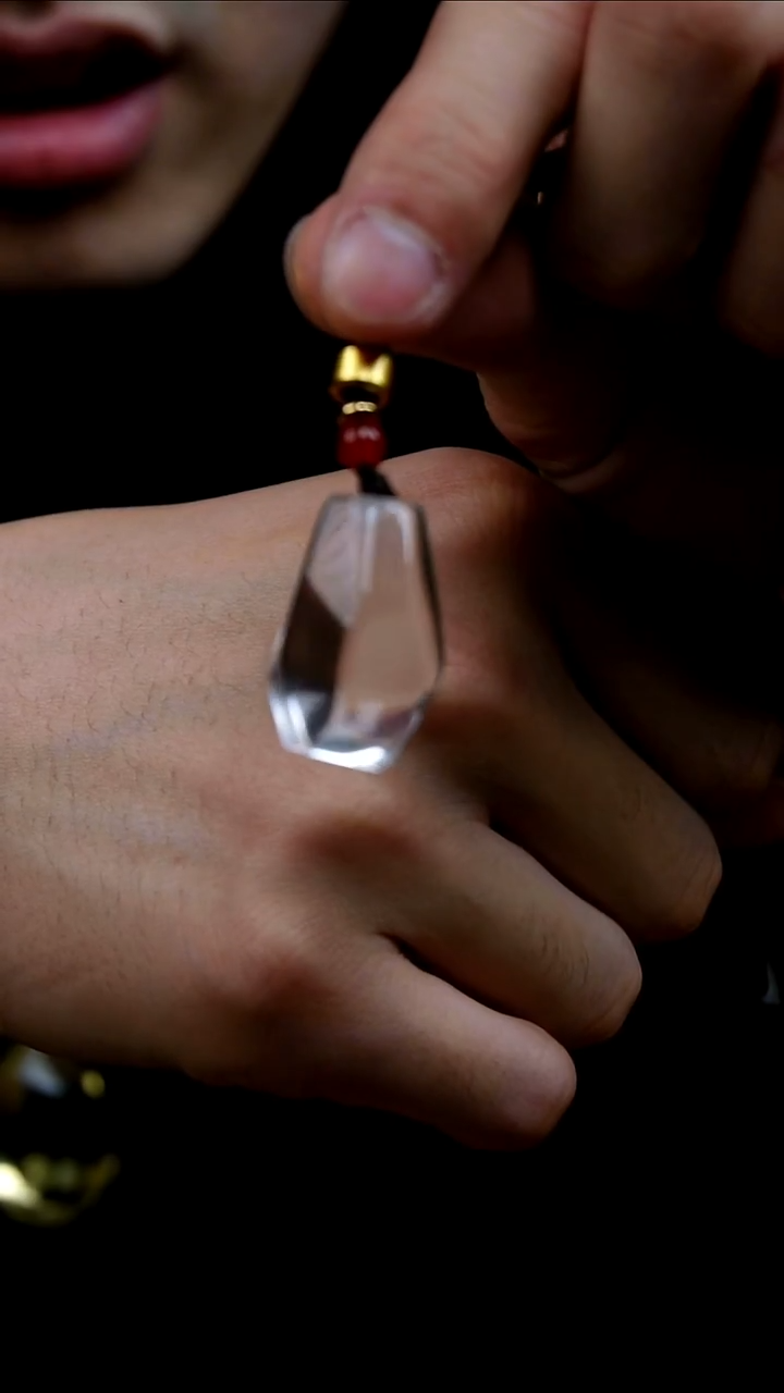 吊坠(赠链)未镶嵌水晶甲***丁水晶