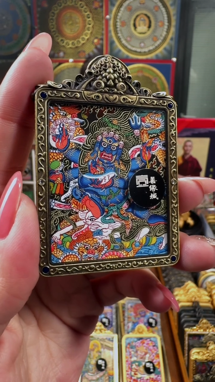 吊坠壹善缘城手绘唐卡黑六臂