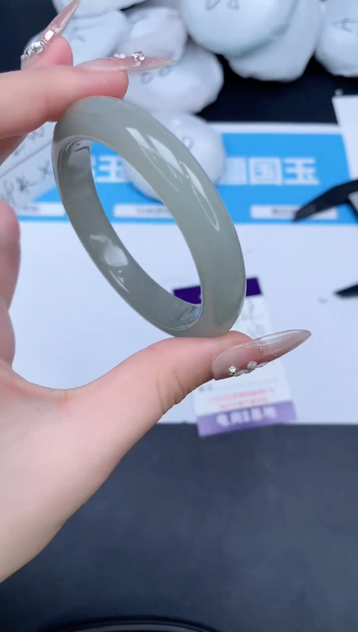 【闪购商品】石英质玉手镯未镶嵌329-54.4