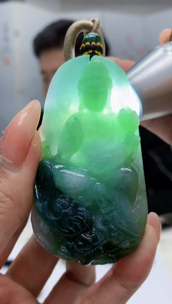 【闪购商品】定制翡翠未镶嵌4917MM-毛货挂件