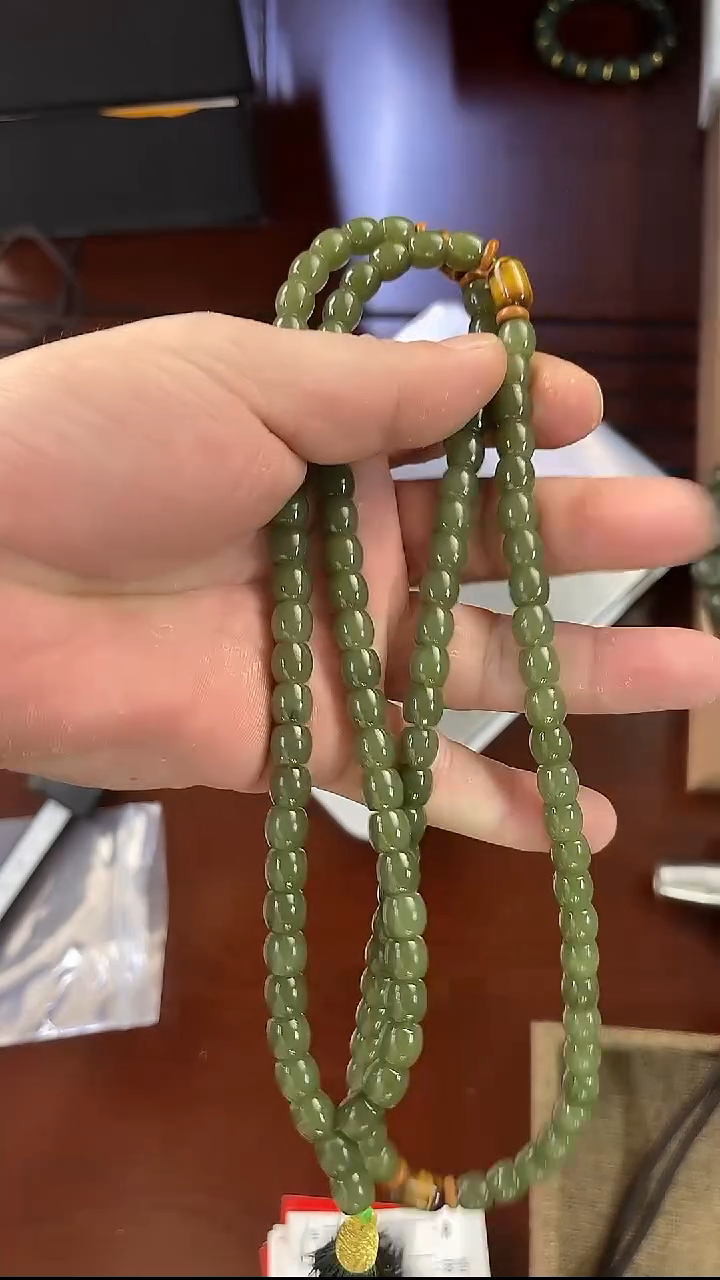 颈饰未镶嵌透闪石质玉项链
