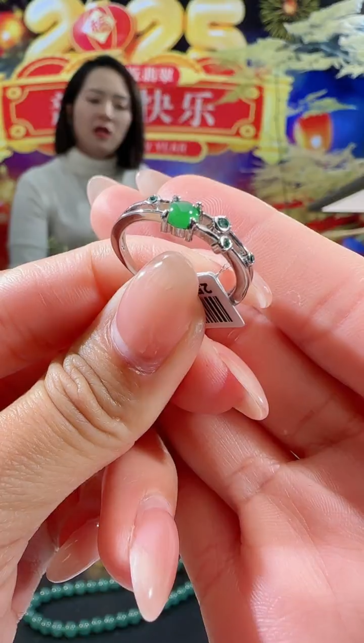 【闪购商品】翡翠戒指合金小绿蛋戒指多样性发一