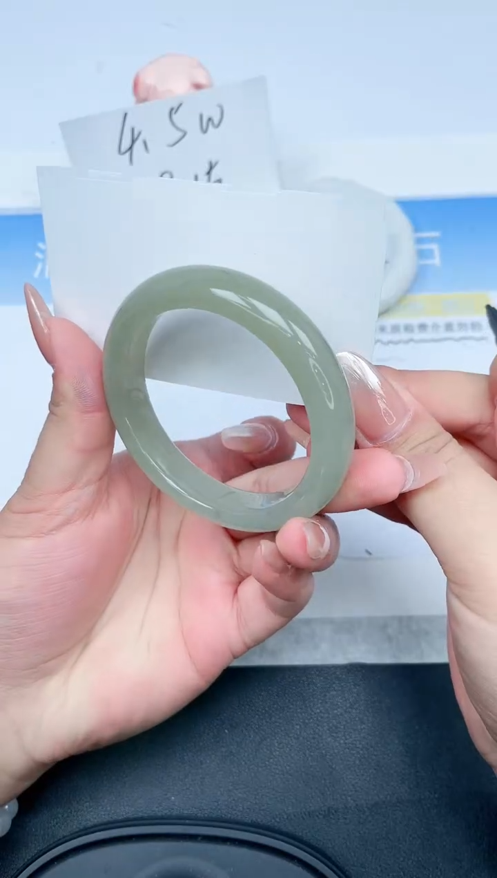 【闪购商品】石英质玉手镯未镶嵌221-54.7