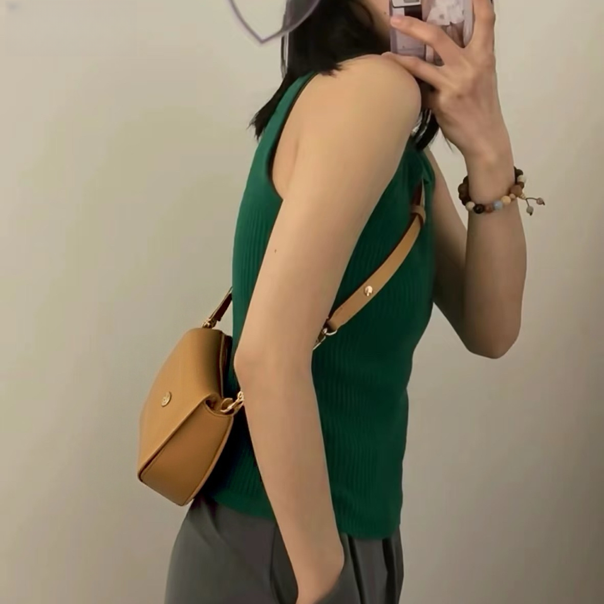 【大牌狂欢购】潮流女士必备手提单肩包