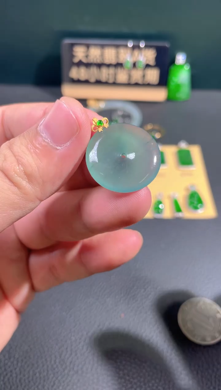 【闪购商品】翡翠颈饰18K金镶嵌翡翠