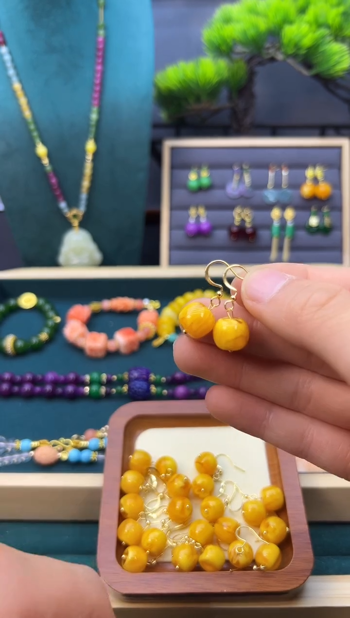 【闪购商品】蜜蜡耳饰14K金镶嵌E01        