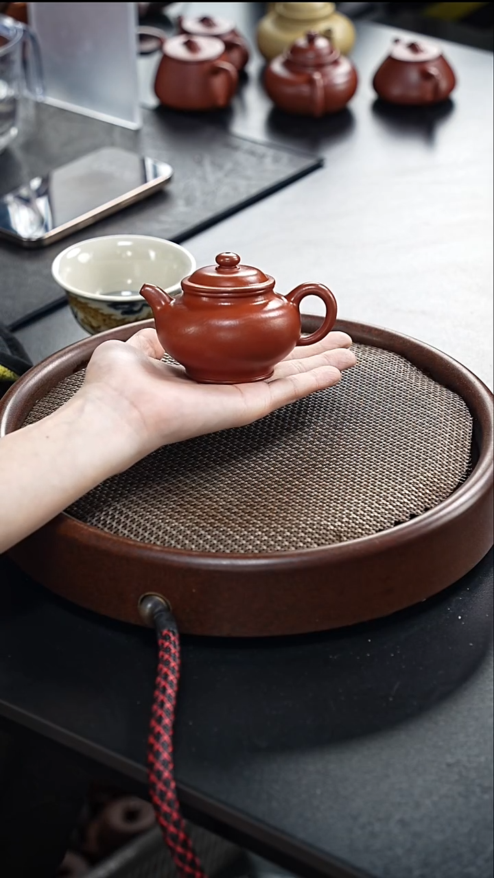 茶壶紫砂掇只-朱泥-全手工微微瑕-160cc