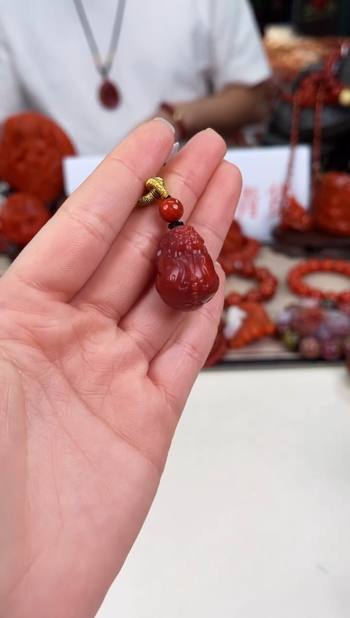 未镶嵌貔貅吊坠南红玛瑙（多样式发其一）