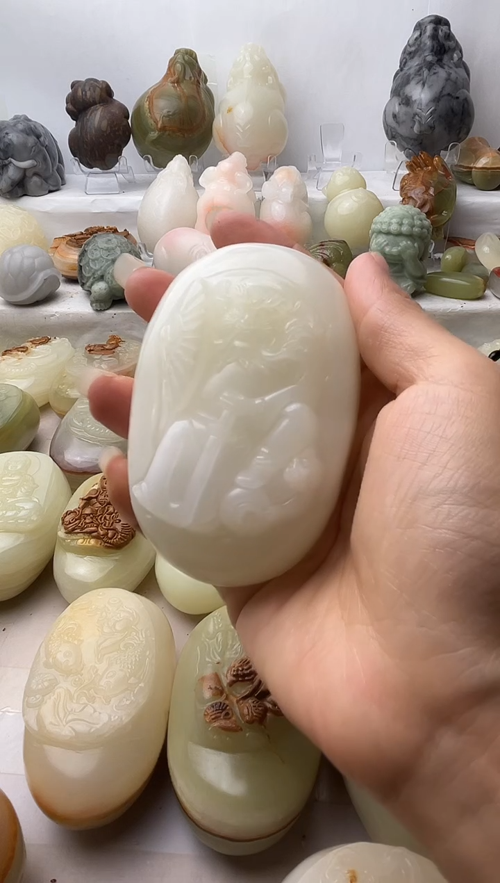 石材方解石手把件不退换钟馗