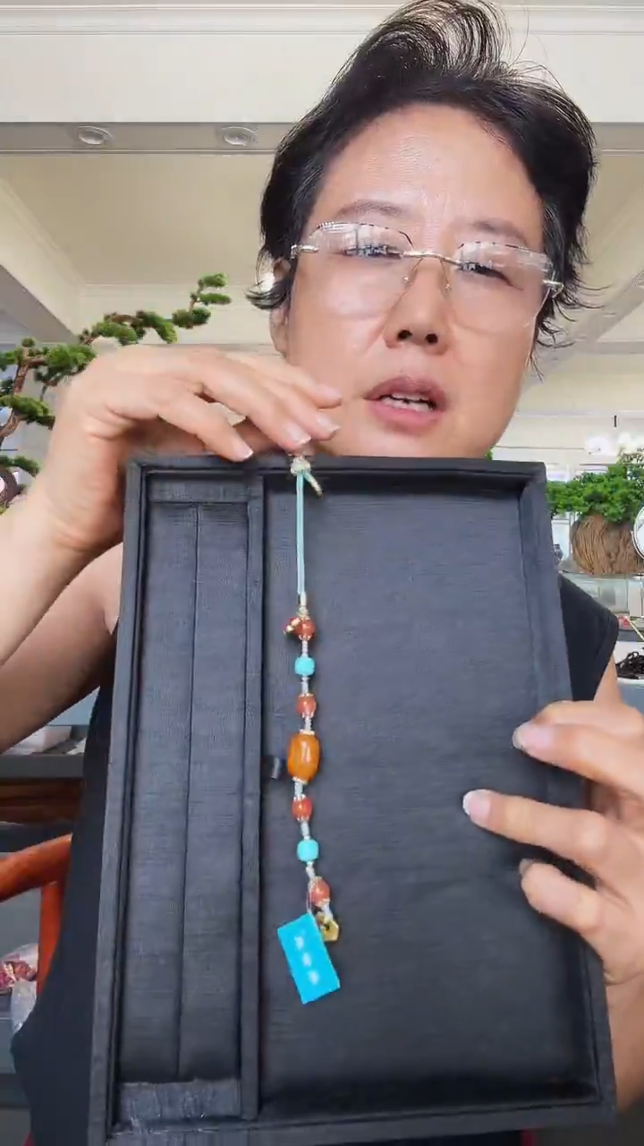 手链琥珀未镶嵌1