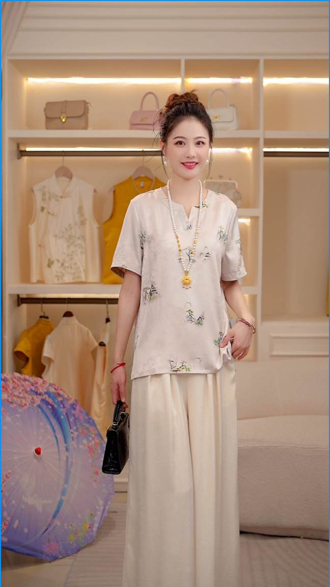 （云栖松影）2025夏季爆款国风心中式V领上衣百搭时尚T恤