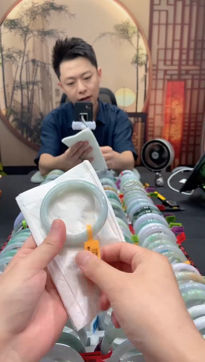 未镶嵌手镯翡翠000056991