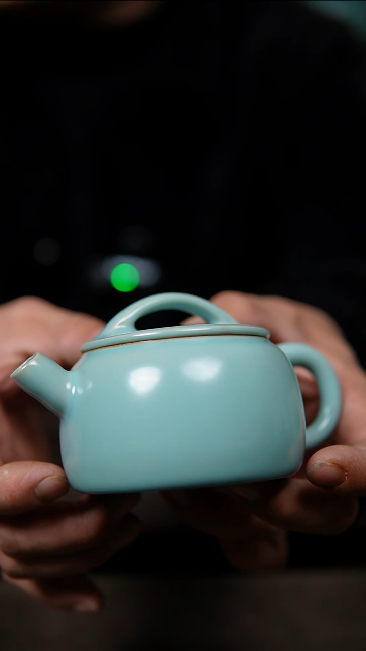 【闪购商品】杯仿古天青精工炮嘴汉瓦壶微瑕