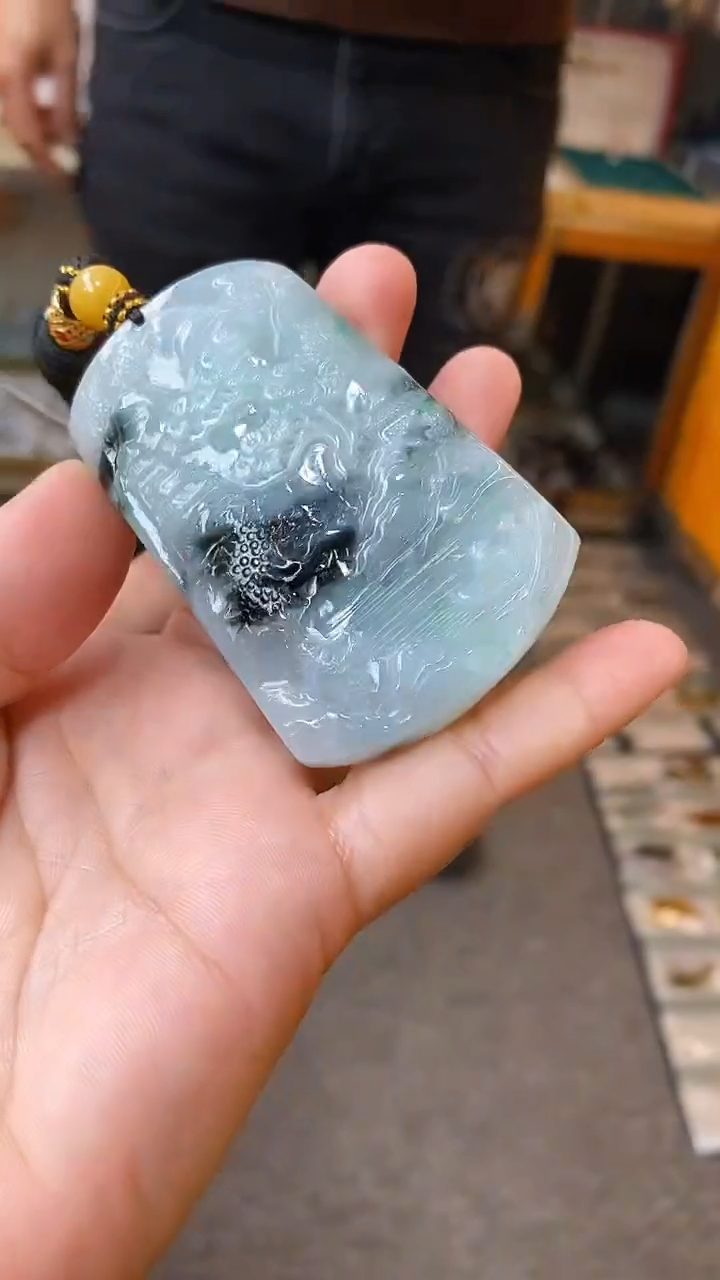 【闪购商品】翡翠颈饰未镶嵌挂件