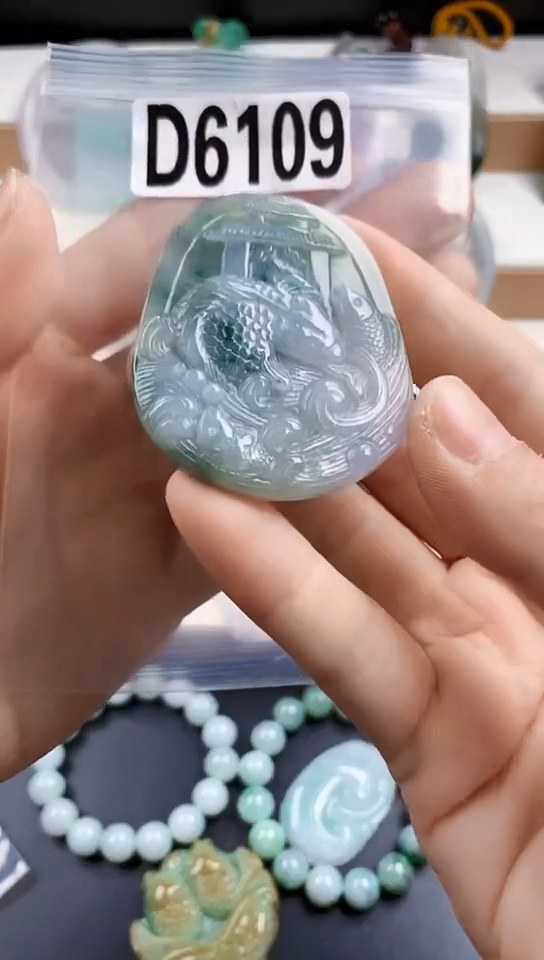 颈饰未镶嵌翡翠天然翡翠吊坠挂件