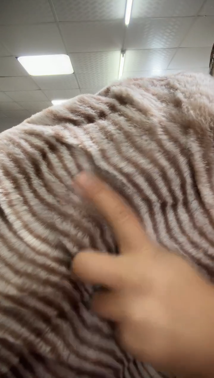 法兰绒仿兔绒毯1.27*1.78