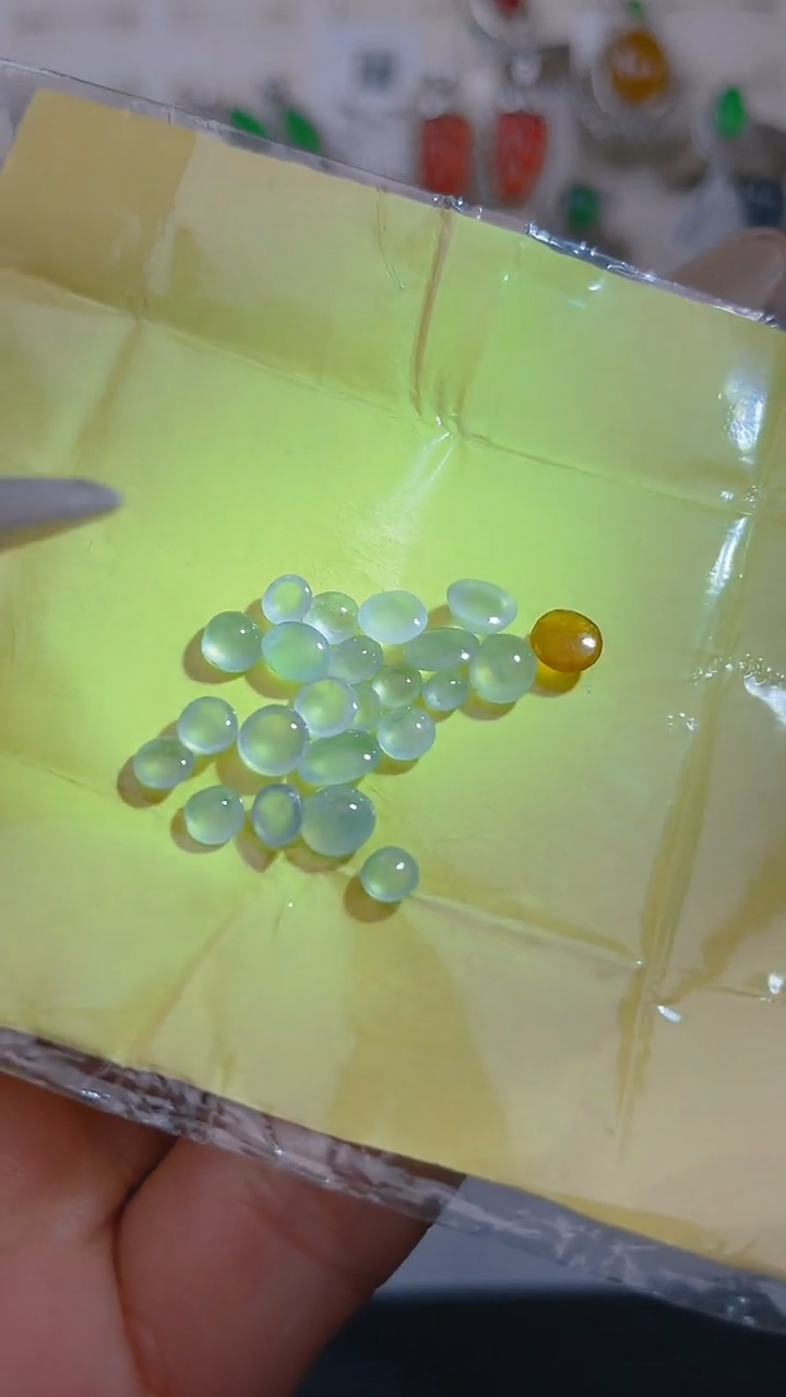 裸石翡翠天然翡翠蛋面59