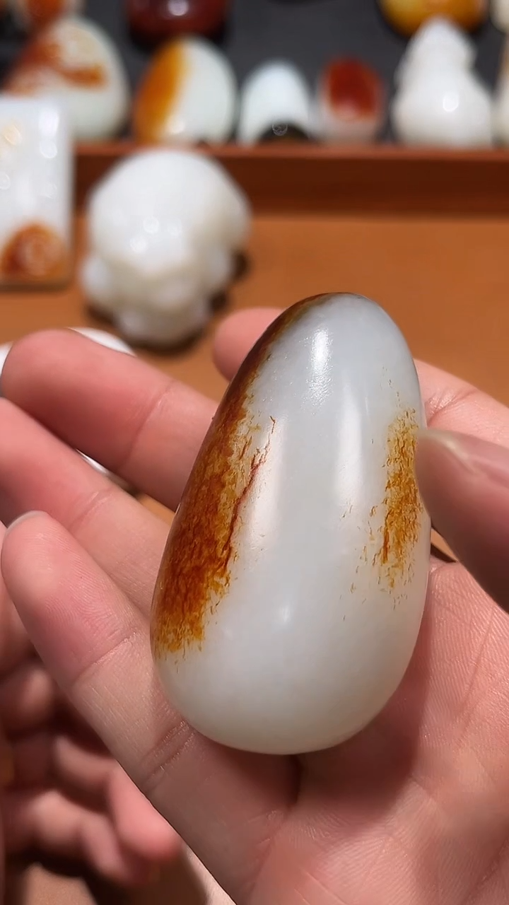 未镶嵌和田玉把件旭****。和田玉