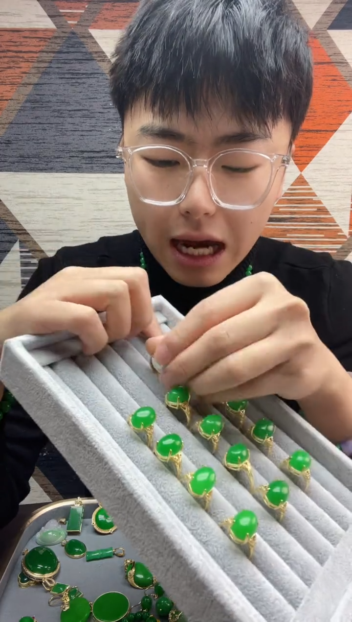 【闪购商品】翡翠戒指14K金镶嵌004翡翠鸽子蛋戒指