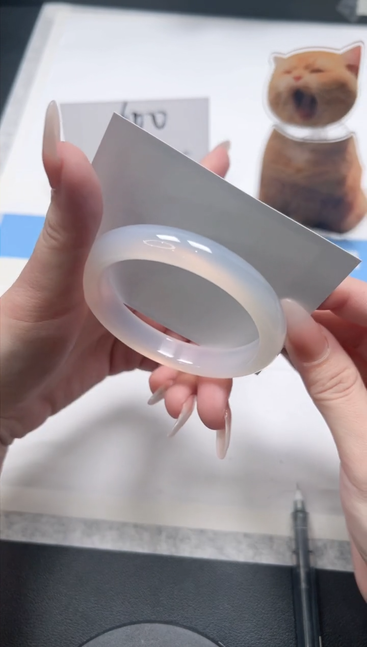 【闪购商品】石英质玉手镯未镶嵌18/荔枝57.2