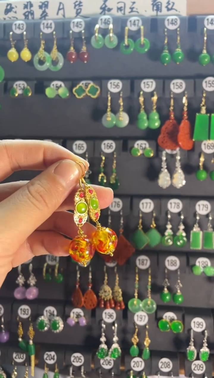 【闪购商品】琥珀耳饰银S925镶嵌417....