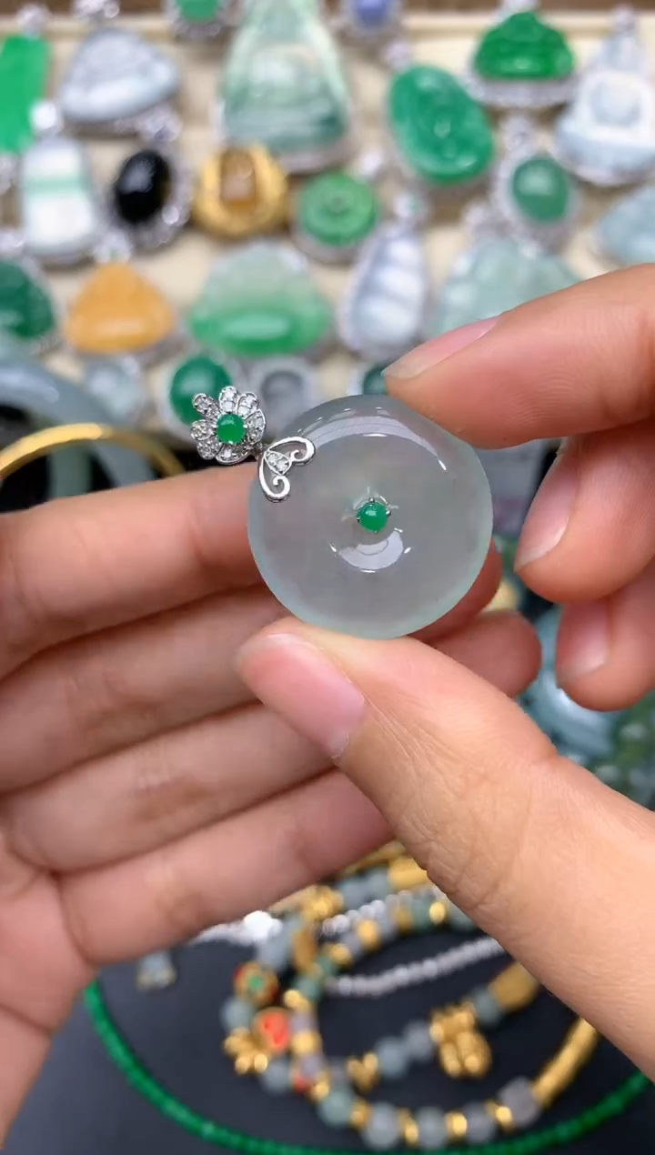 【闪购商品】翡翠颈饰18K金镶嵌180-中国好珍宝