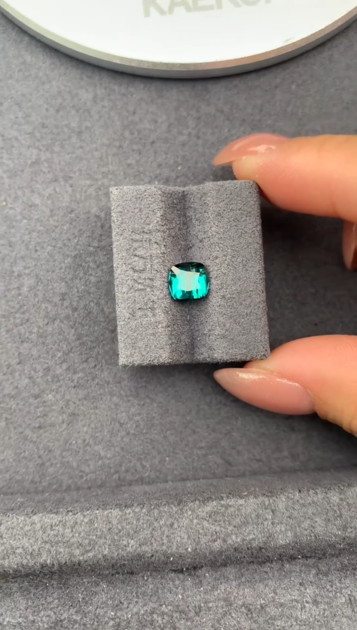 未镶嵌裸石碧玺1.4ct 拉贡 定制 FE