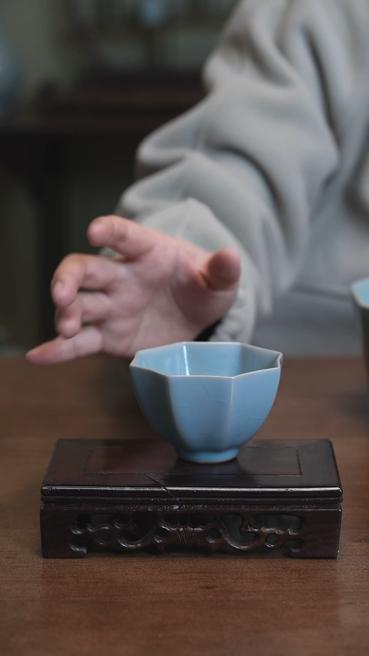 【闪购商品】Y宝丰宋官窑原产地汝瓷八方杯（微瑕）