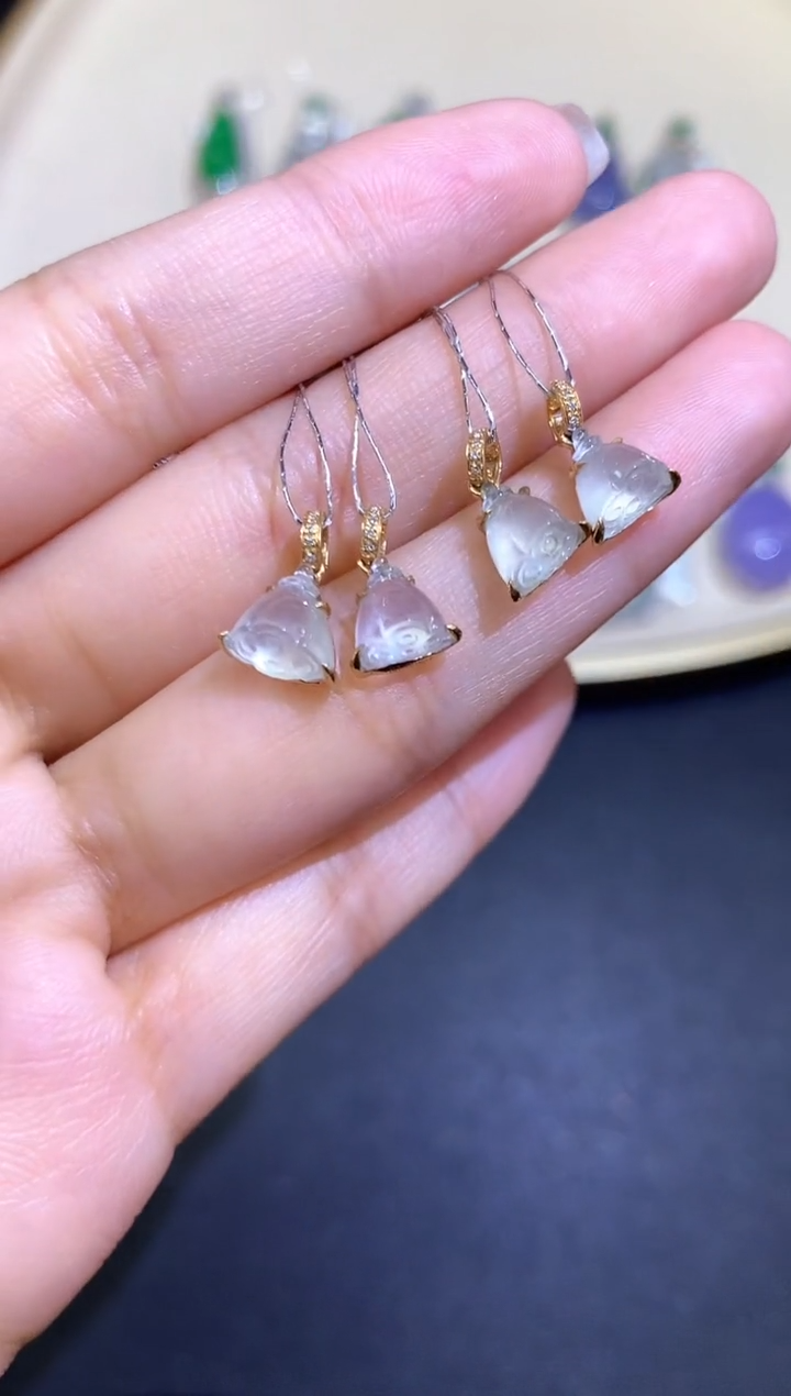 翡翠18K金镶嵌吊坠(不含链)多样性发其一A289|980