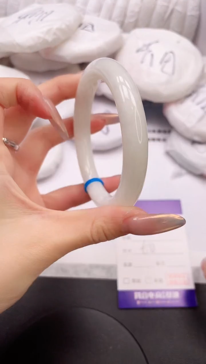 【闪购商品】和田玉手镯未镶嵌30K446-60