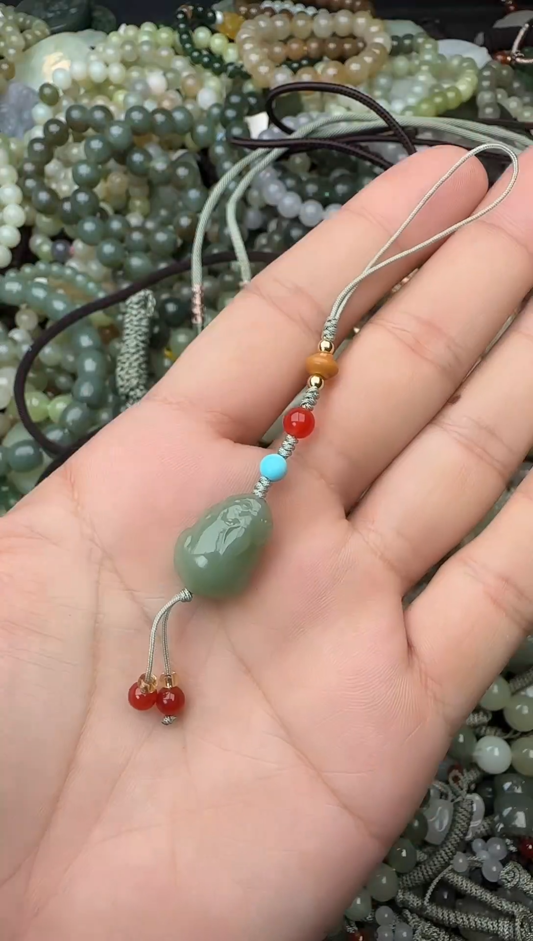 颈饰未镶嵌和田玉拍一发一