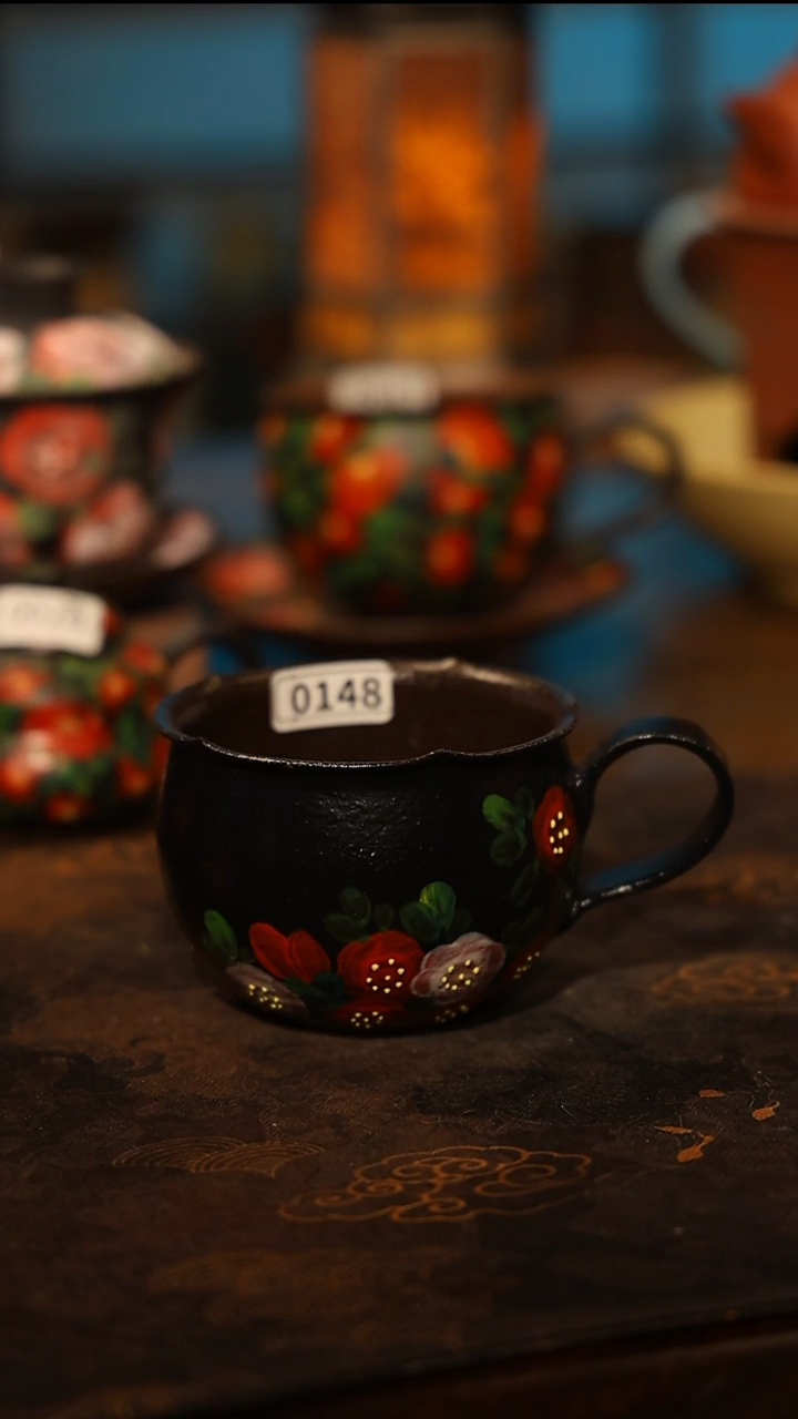 陶瓷景德镇高温釉下彩手工手绘款式