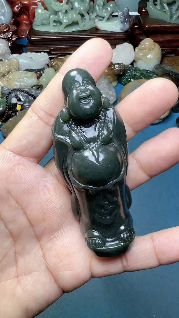 未镶嵌和田玉把件-