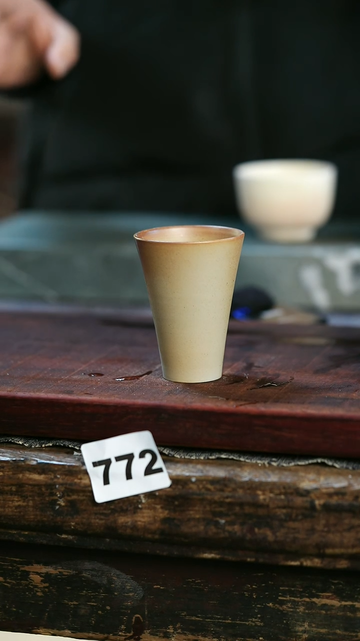 【闪购商品】瓷片见山北野见山北野