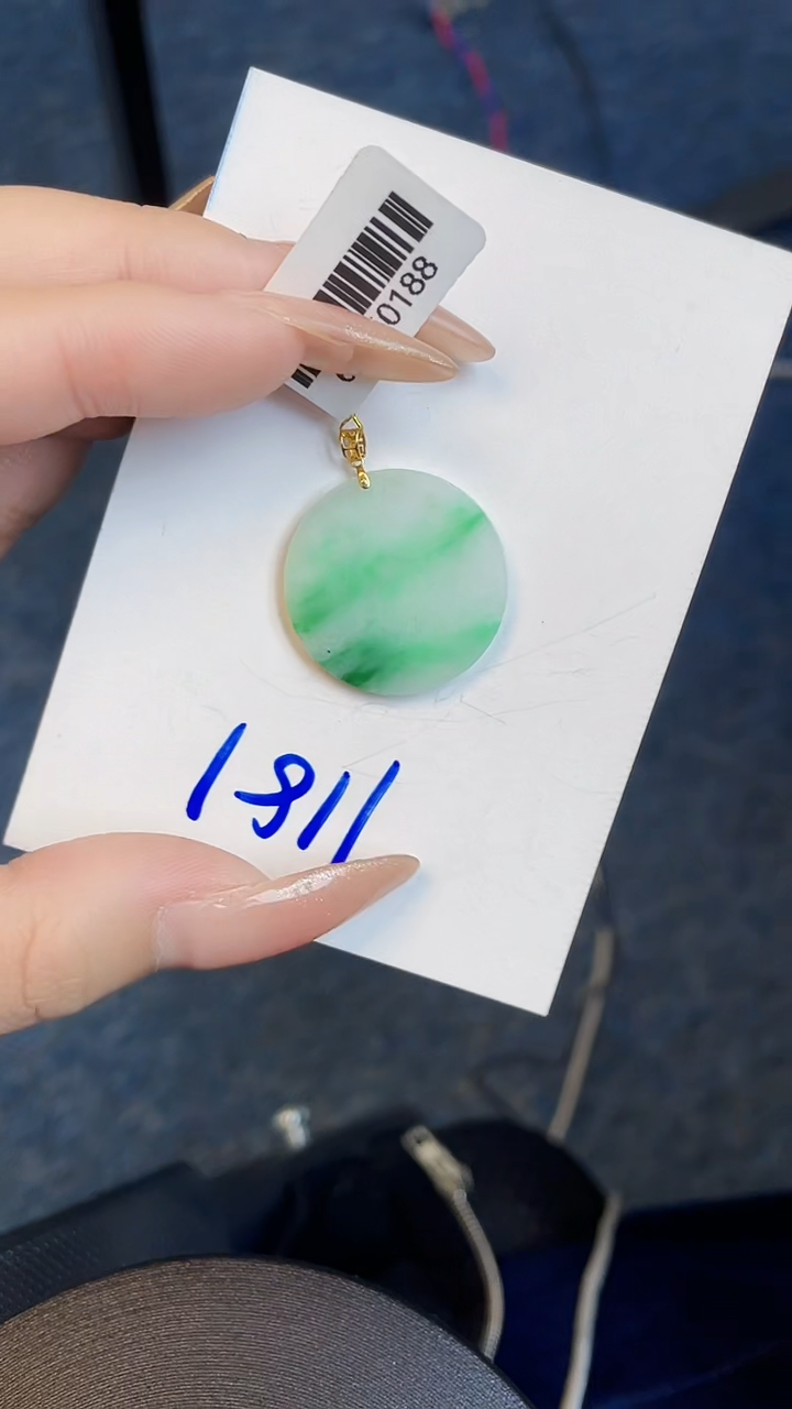 【闪购商品】翡翠颈饰18K金镶嵌00000000