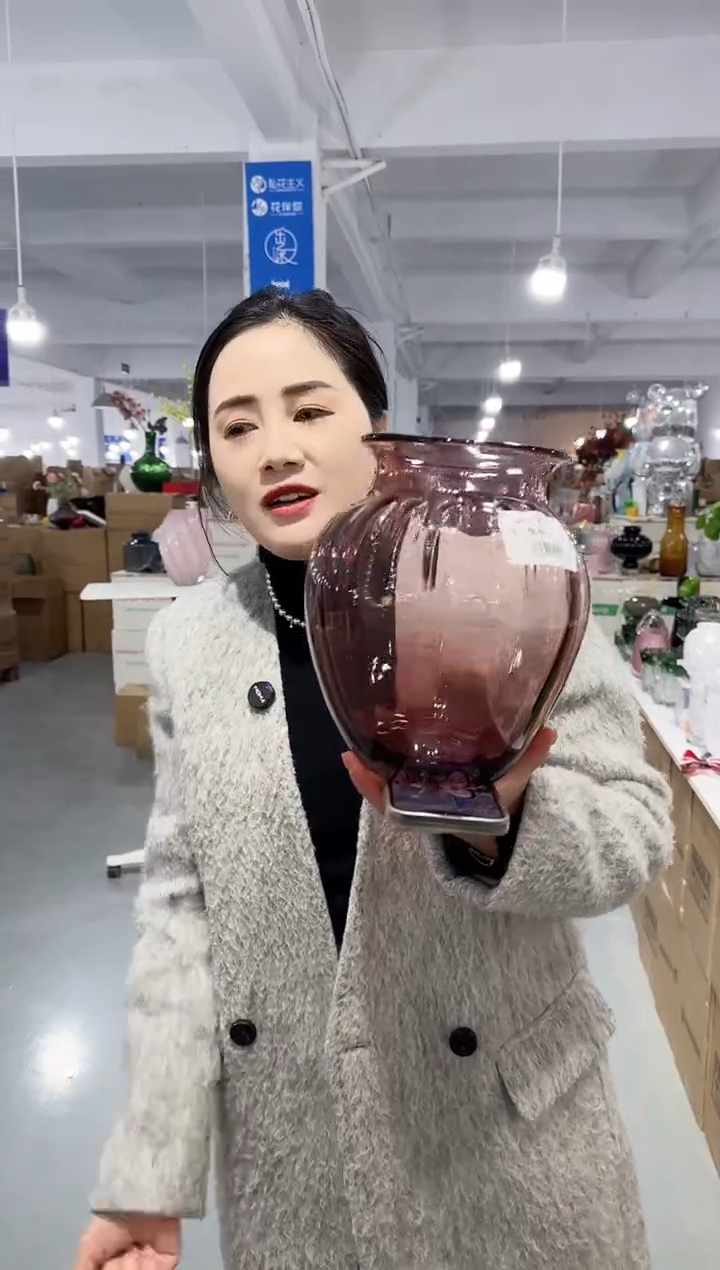 【闪购商品】玻璃安琪花瓶微瑕-LS2F