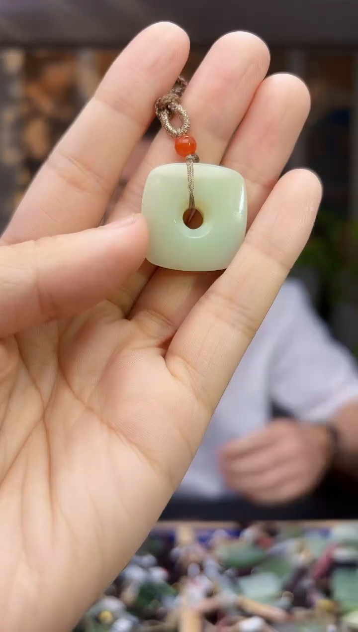 和田玉未镶嵌挂件拍一发一多样性发货