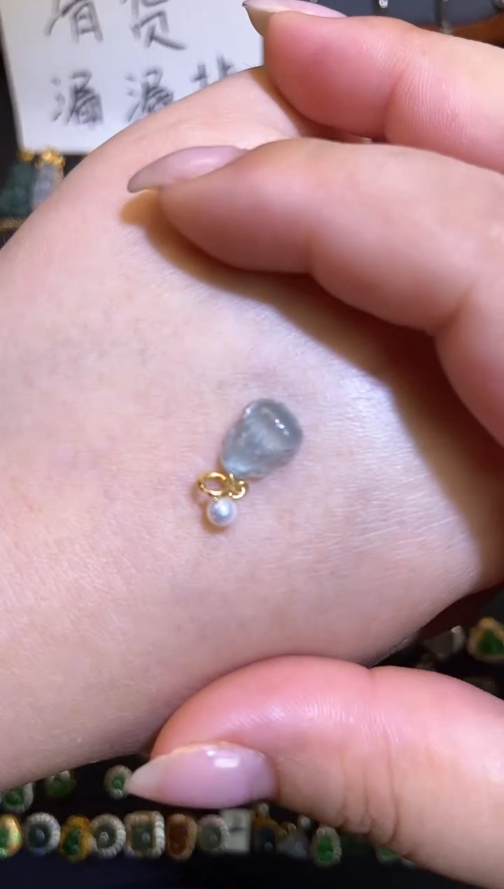 翡翠18K金镶嵌吊坠(不含链)1