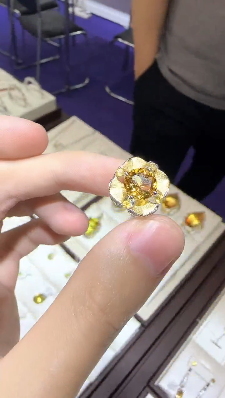 【闪购商品】黄晶戒指银S925镶嵌7mm设计款