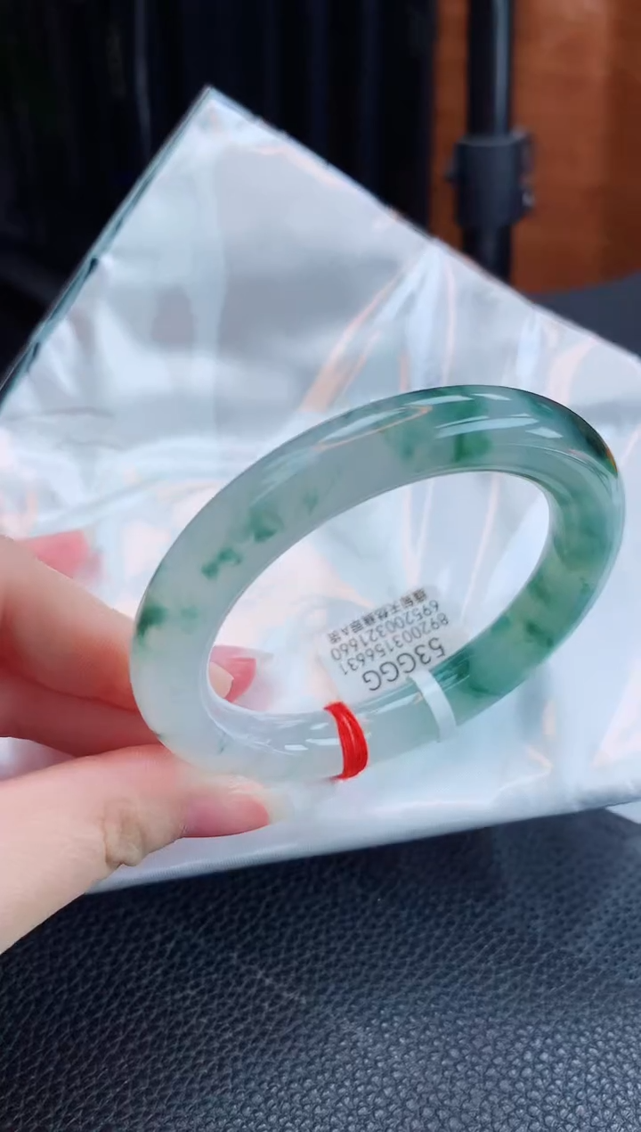 【闪购商品】翡翠手镯未镶嵌缅甸天然翡翠A货手镯