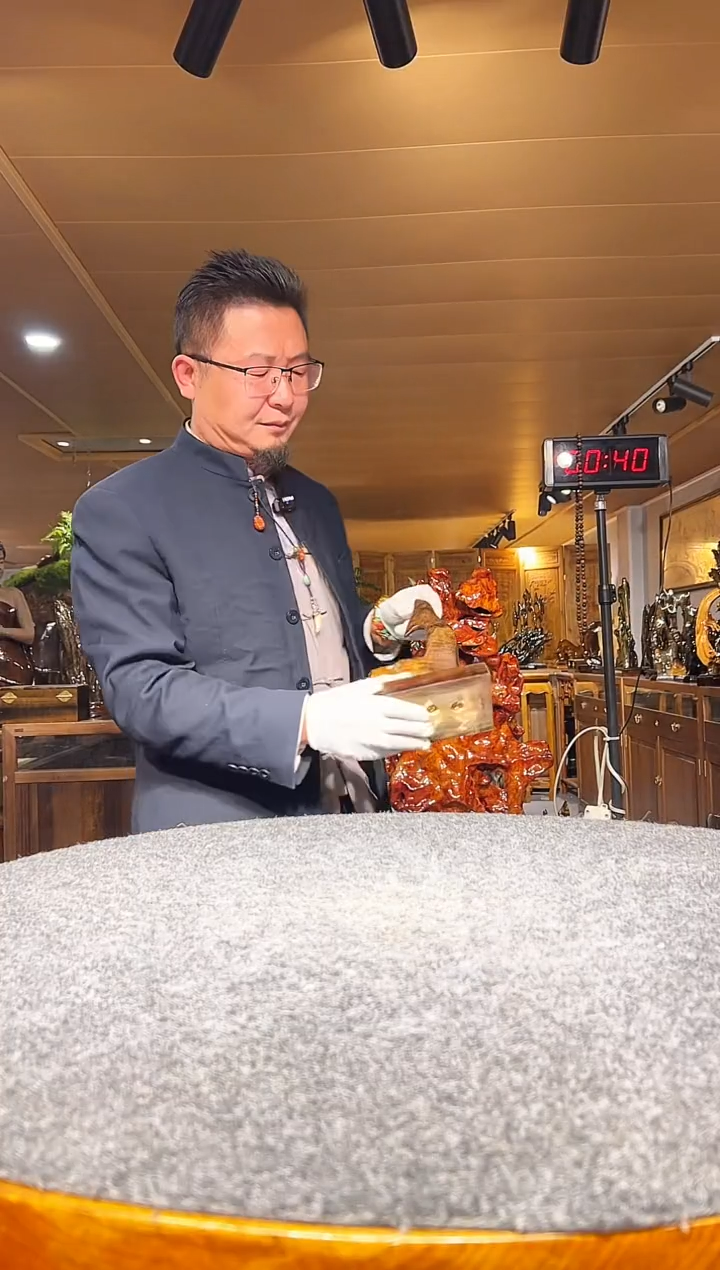 金丝楠木雕款?***?金丝楠木摆件