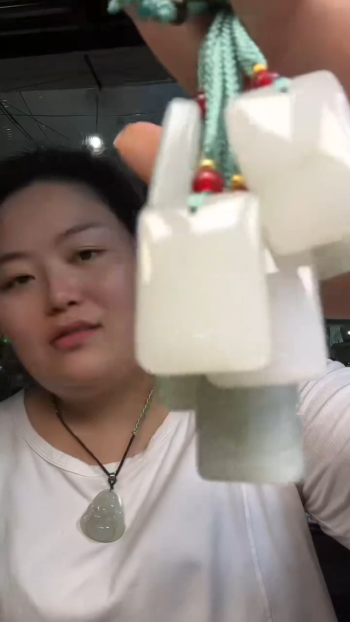 石英质玉未镶嵌颈饰62744/多样性/发一件