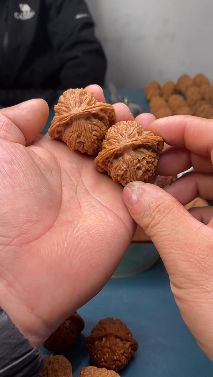 把件文玩核桃南疆石675